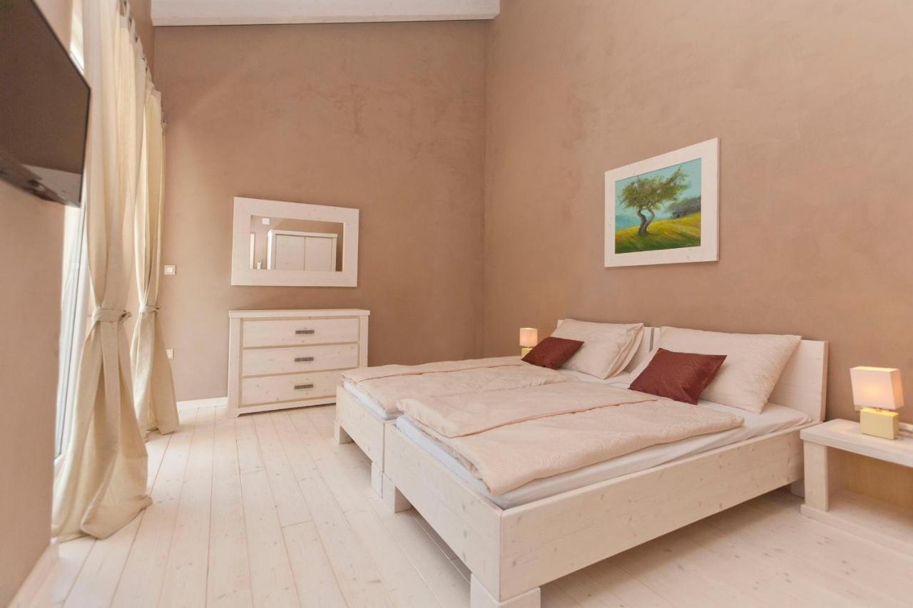 Villa Bella - Beautiful And Modern House With Pool, Souna, Jacuzzi & Playground, Liznjan - Istra Luaran gambar